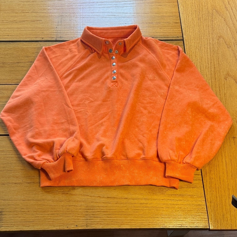 Orange Snap-Front Pullover Sweatshirt size Small good used condition